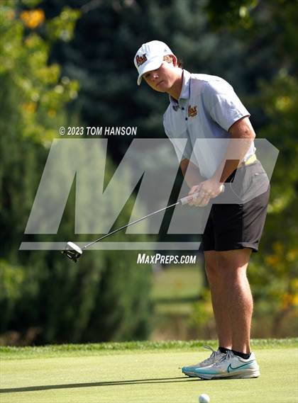 Thumbnail 2 in CHSAA 5A Championship - Day 1 photogallery.