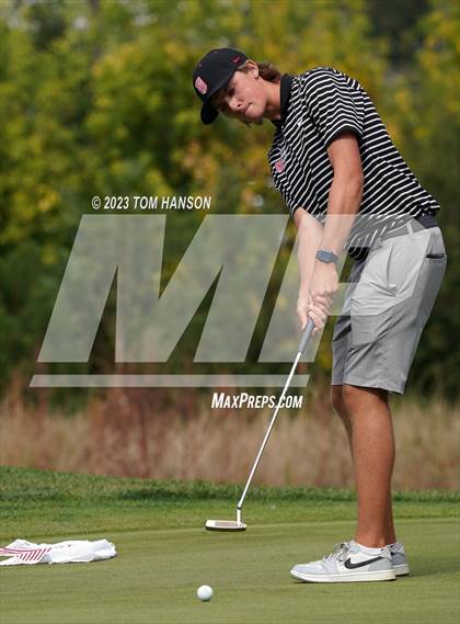Thumbnail 2 in CHSAA 5A Championship - Day 1 photogallery.