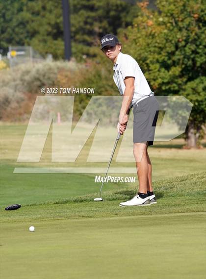 Thumbnail 2 in CHSAA 5A Championship - Day 1 photogallery.