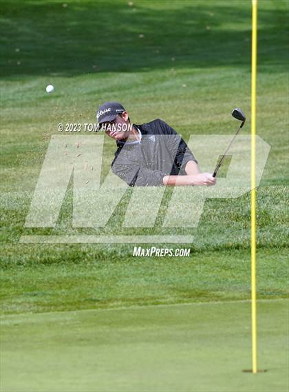Thumbnail 2 in CHSAA 5A Championship - Day 1 photogallery.