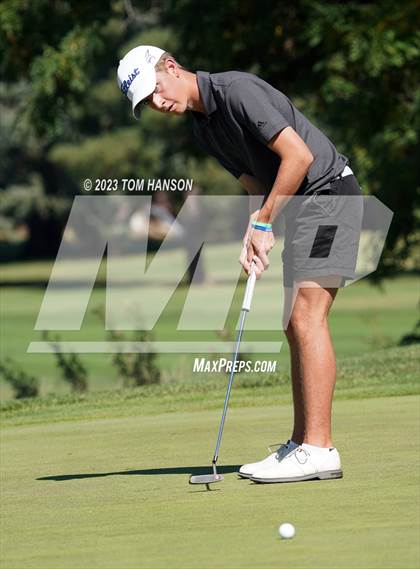 Thumbnail 3 in CHSAA 5A Championship - Day 1 photogallery.