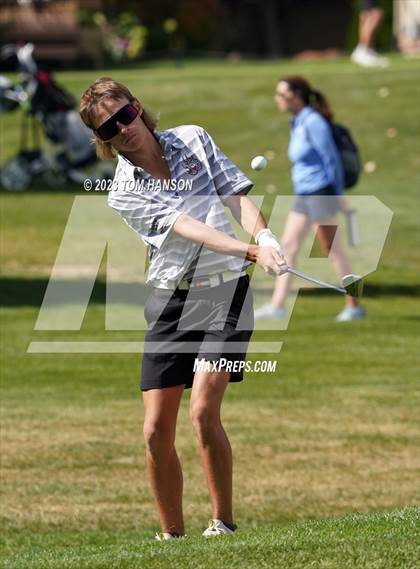 Thumbnail 2 in CHSAA 5A Championship - Day 1 photogallery.