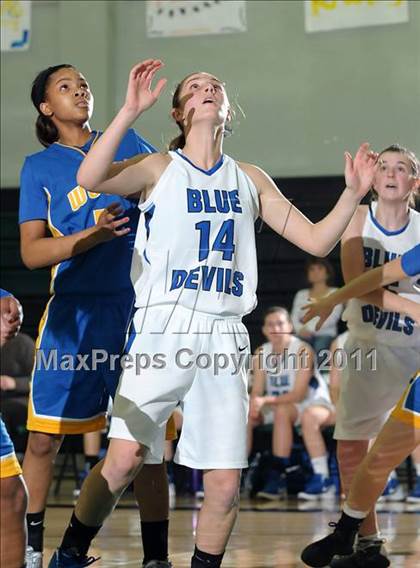 Thumbnail 3 in Wood vs. Davis (Ram Jam) photogallery.