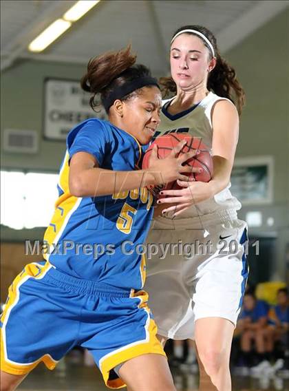 Thumbnail 2 in Wood vs. Davis (Ram Jam) photogallery.