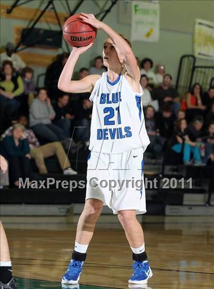 Thumbnail 2 in Wood vs. Davis (Ram Jam) photogallery.