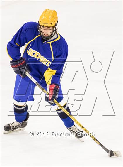 Thumbnail 1 in Williamsville South @ Lockport photogallery.