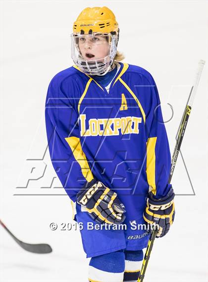 Thumbnail 2 in Williamsville South @ Lockport photogallery.
