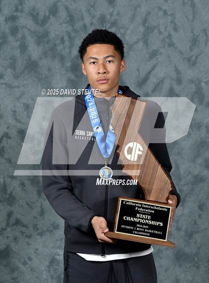 Thumbnail 3 in Sierra Canyon (CIF State D1 Awards) photogallery.