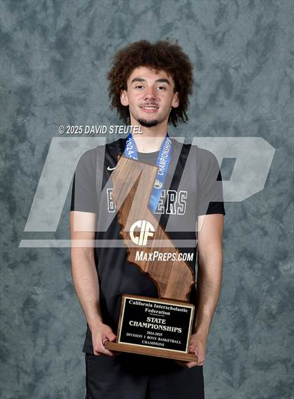 Thumbnail 1 in Sierra Canyon (CIF State D1 Awards) photogallery.
