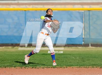 Thumbnail 2 in El Dorado @ Canutillo photogallery.