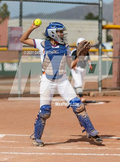 Thumbnail 2 in El Dorado @ Canutillo photogallery.