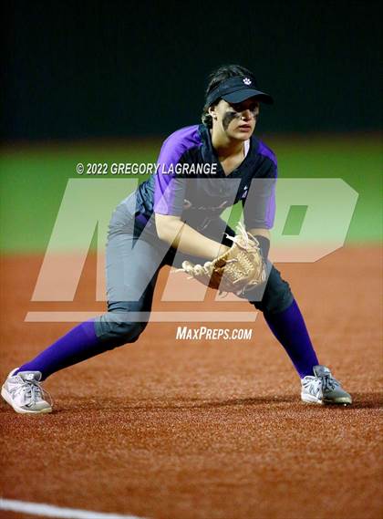Thumbnail 3 in Paschal [R. L.] vs Timber Creek (UIL 6A Bi-District Playoff) photogallery.