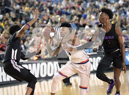 Thumbnail 1 in Garfield vs. Rainier Beach (WIAA 3A Final)  photogallery.