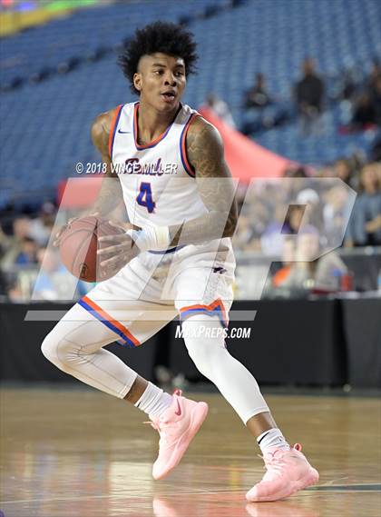 Thumbnail 2 in Garfield vs. Rainier Beach (WIAA 3A Final)  photogallery.