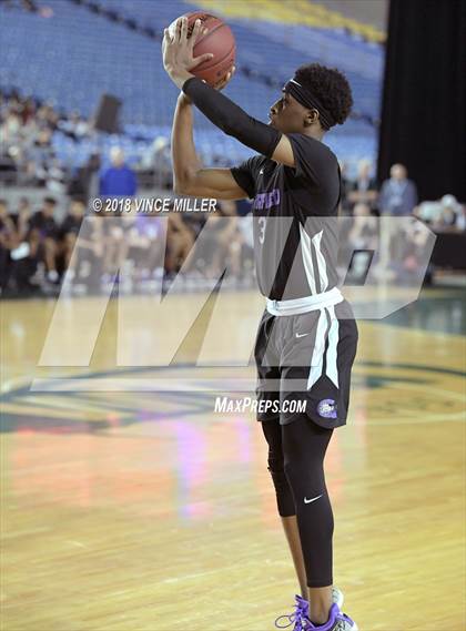 Thumbnail 2 in Garfield vs. Rainier Beach (WIAA 3A Final)  photogallery.