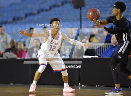 Thumbnail 2 in Garfield vs. Rainier Beach (WIAA 3A Final)  photogallery.