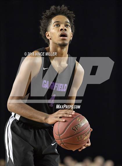 Thumbnail 3 in Garfield vs. Rainier Beach (WIAA 3A Final)  photogallery.