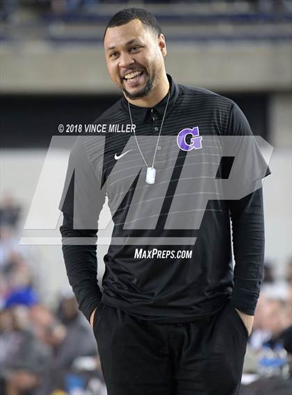 Thumbnail 2 in Garfield vs. Rainier Beach (WIAA 3A Final)  photogallery.