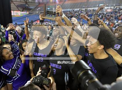 Thumbnail 2 in Garfield vs. Rainier Beach (WIAA 3A Final)  photogallery.