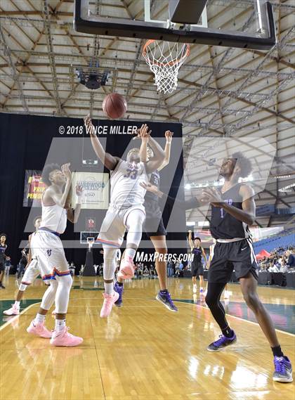 Thumbnail 2 in Garfield vs. Rainier Beach (WIAA 3A Final)  photogallery.