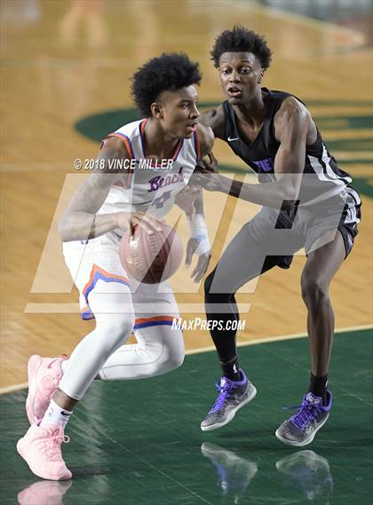 Thumbnail 3 in Garfield vs. Rainier Beach (WIAA 3A Final)  photogallery.