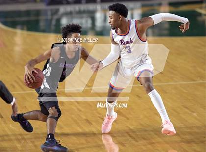 Thumbnail 2 in Garfield vs. Rainier Beach (WIAA 3A Final)  photogallery.