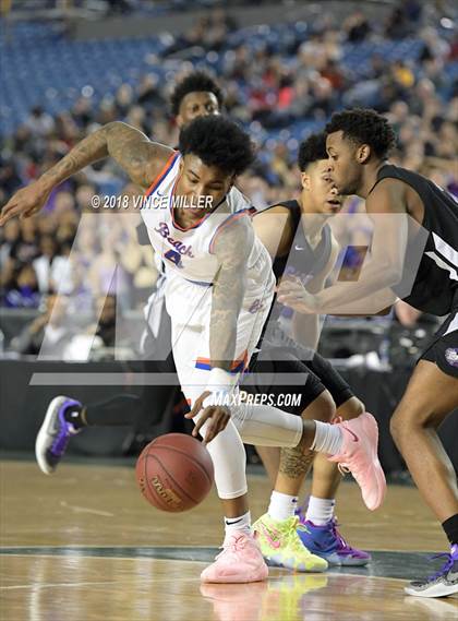 Thumbnail 3 in Garfield vs. Rainier Beach (WIAA 3A Final)  photogallery.