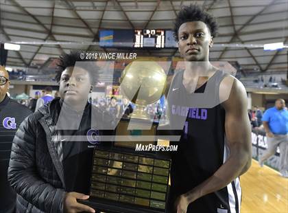 Thumbnail 1 in Garfield vs. Rainier Beach (WIAA 3A Final)  photogallery.