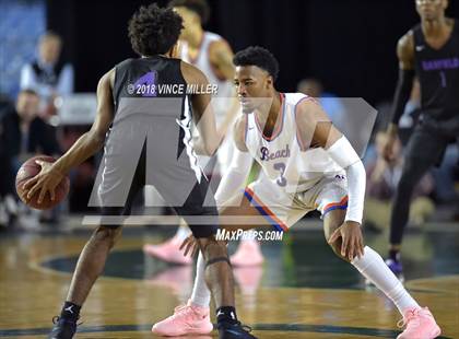 Thumbnail 2 in Garfield vs. Rainier Beach (WIAA 3A Final)  photogallery.