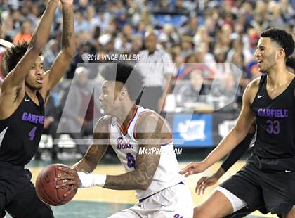 Thumbnail 2 in Garfield vs. Rainier Beach (WIAA 3A Final)  photogallery.