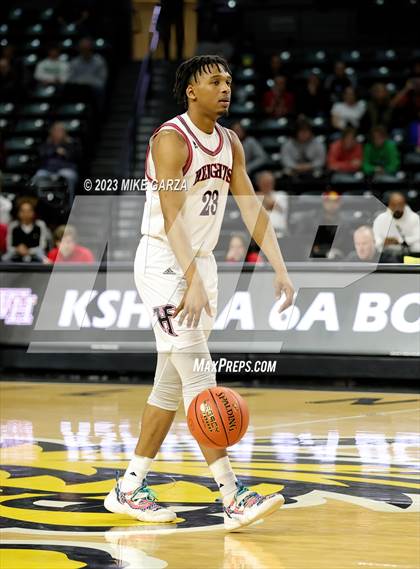 Thumbnail 2 in Heights vs. Derby (KSHSAA 6A Semifinal) photogallery.
