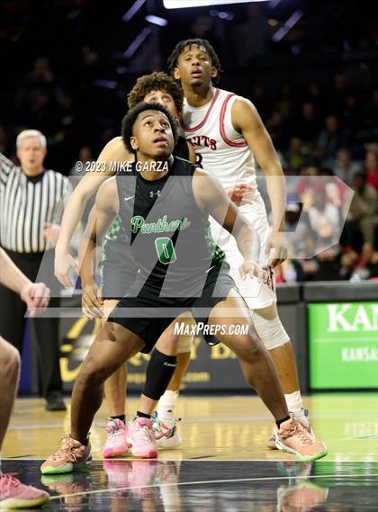Thumbnail 2 in Heights vs. Derby (KSHSAA 6A Semifinal) photogallery.