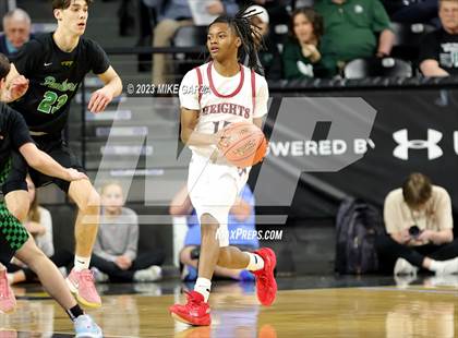 Thumbnail 3 in Heights vs. Derby (KSHSAA 6A Semifinal) photogallery.