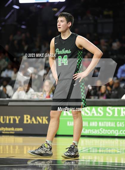 Thumbnail 1 in Heights vs. Derby (KSHSAA 6A Semifinal) photogallery.