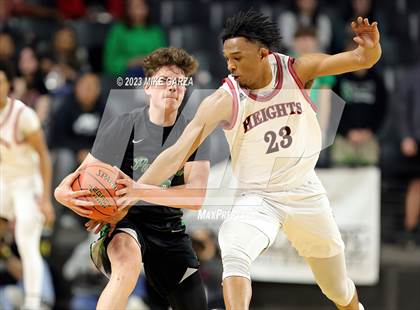 Thumbnail 1 in Heights vs. Derby (KSHSAA 6A Semifinal) photogallery.