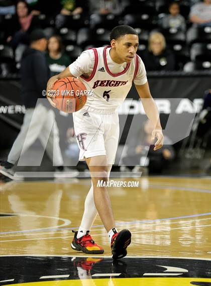 Thumbnail 3 in Heights vs. Derby (KSHSAA 6A Semifinal) photogallery.