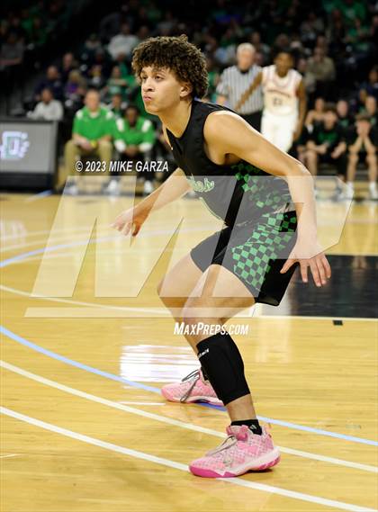 Thumbnail 1 in Heights vs. Derby (KSHSAA 6A Semifinal) photogallery.