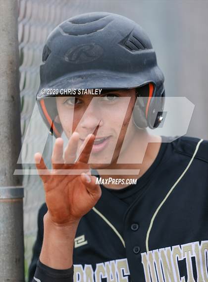 Thumbnail 2 in Apache Junction vs. La Joya Community photogallery.