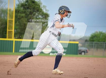 Thumbnail 3 in Bartlett @ Arlington photogallery.