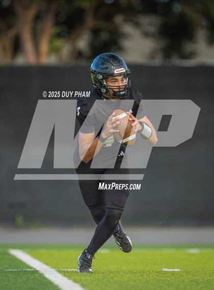 Thumbnail 3 in FR: Servite @ Santa Margarita photogallery.