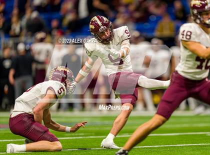 Thumbnail 2 in Dripping Springs vs Jay (UIL 6A D2 Region 4 Reginal Playoff) photogallery.