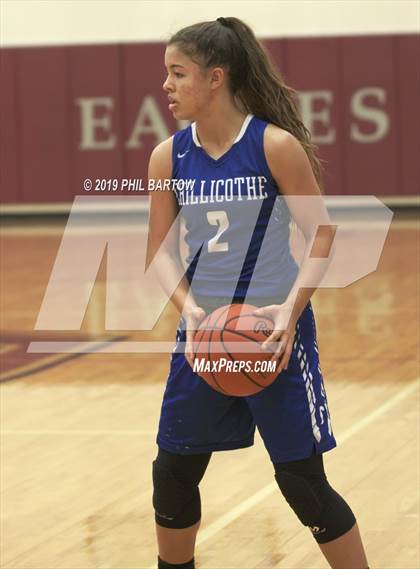 Thumbnail 1 in Hilliard Darby vs. Chillicothe (Bishop Watterson Christmas Classic) photogallery.