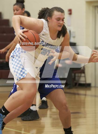 Thumbnail 2 in Hilliard Darby vs. Chillicothe (Bishop Watterson Christmas Classic) photogallery.
