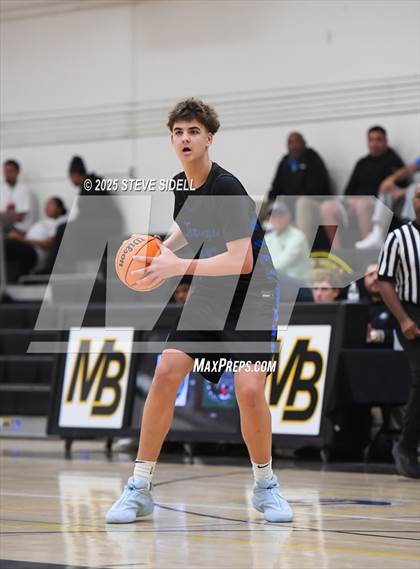 Thumbnail 3 in Rancho Buena Vista vs. La Jolla Country Day photogallery.