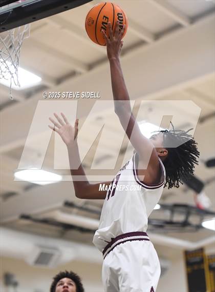 Thumbnail 3 in Rancho Buena Vista vs. La Jolla Country Day photogallery.