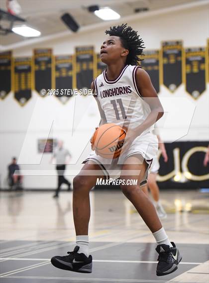 Thumbnail 2 in Rancho Buena Vista vs. La Jolla Country Day photogallery.