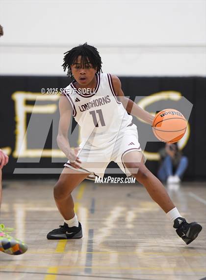 Thumbnail 2 in Rancho Buena Vista vs. La Jolla Country Day photogallery.