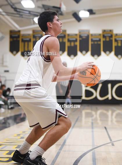 Thumbnail 3 in Rancho Buena Vista vs. La Jolla Country Day photogallery.