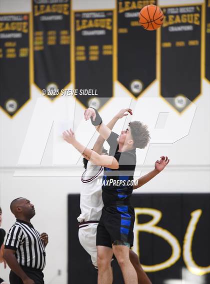 Thumbnail 3 in Rancho Buena Vista vs. La Jolla Country Day photogallery.