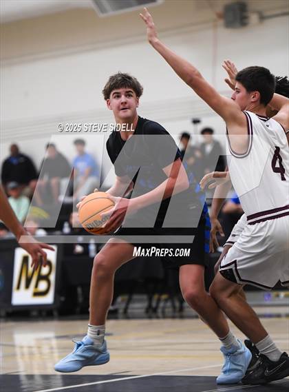 Thumbnail 2 in Rancho Buena Vista vs. La Jolla Country Day photogallery.